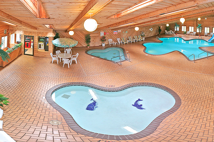 Shamrock Motel Indoor Pool & Water Fun
