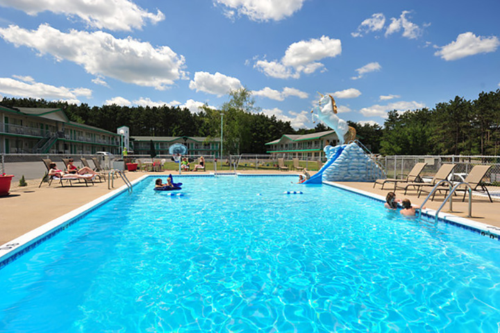 Shamrock Motel Outdoor Pool