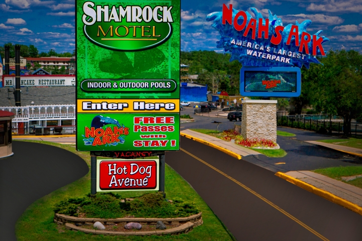 Shamrock Motel is located right across from Noah’s Ark!